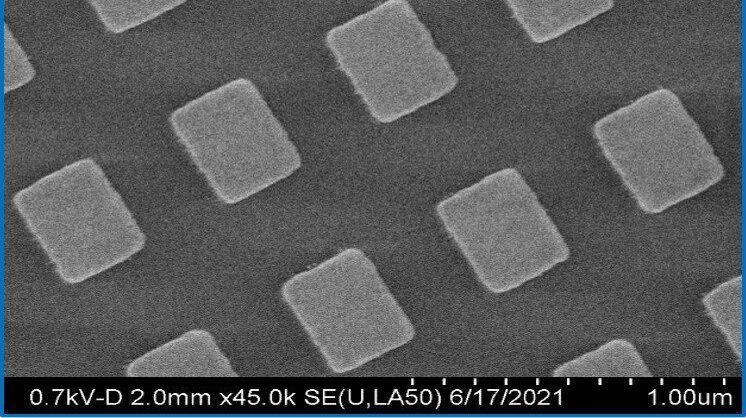 2D array of cuboid Gold nanoparticles on a fused silica substrate for SHG investigations.